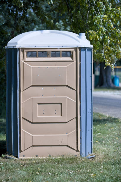 Portable Toilet Options We Offer in Town And Country, MO